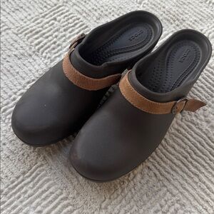 Crocs Brown Sarah Clog Mules with Leather strap Women's 8